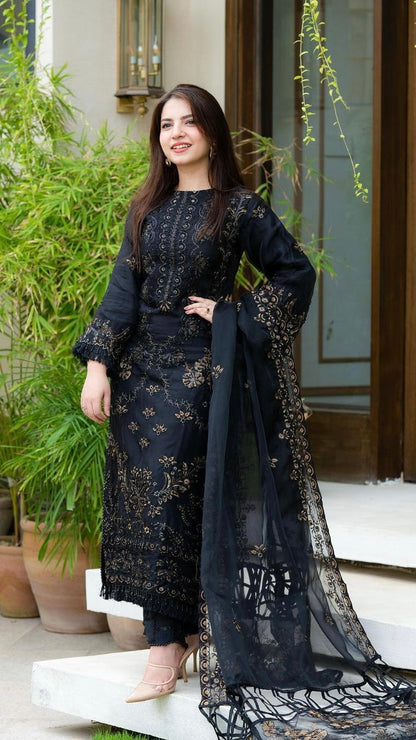 Black Dana Embroided 3PC BS-4020